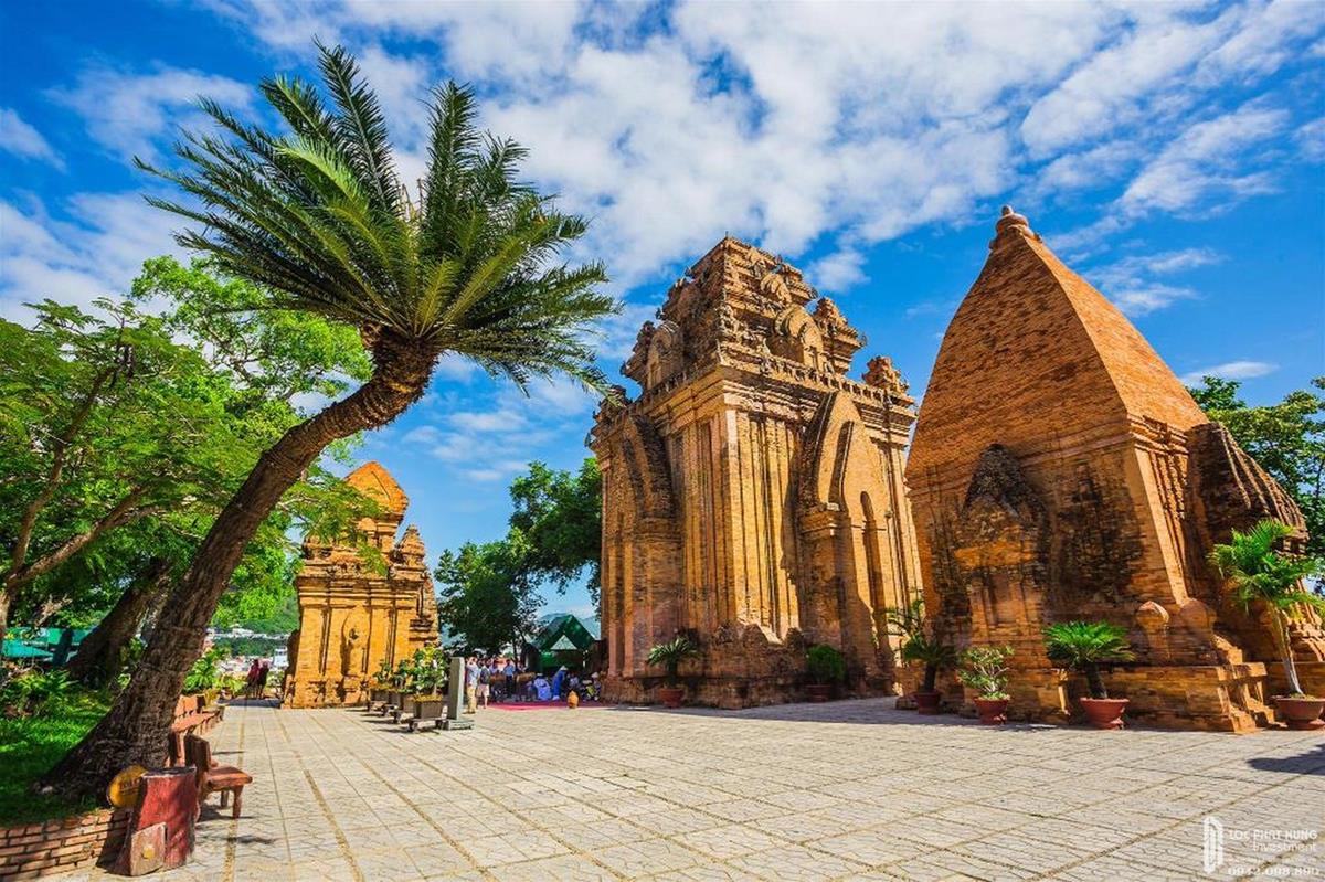 Tháp Bà Ponaga điểm đến tại Nha Trang cách Vega City 10 phút di chuyển Tháp Bà Ponaga điểm đến tại Nha Trang cách Vega City 10 phút di chuyển